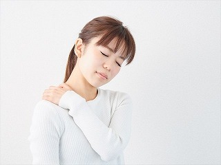 肩をいくら揉んでも治らない…それ、原因が肩じゃないサインです
